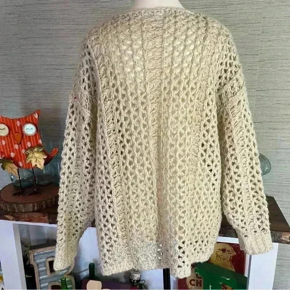 Ces Femme Sweater Cream And Gold Open Weave Knit Women’s Size M Holiday Cozy - Picture 8 of 9